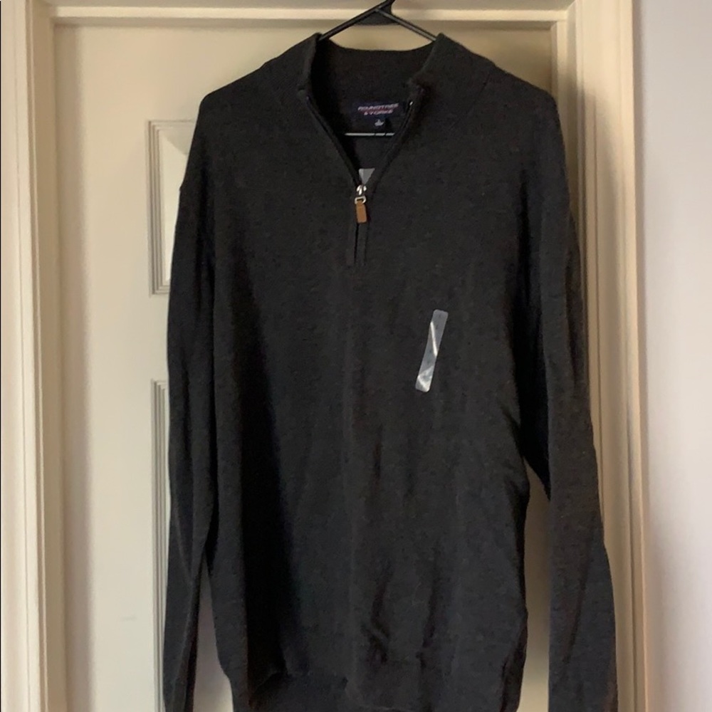 Men’s NWT 1/4 zip L sweater, Roundtree & Yorke